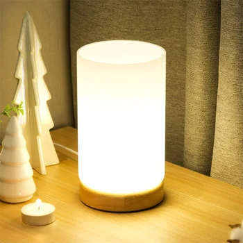 Базовая теплая светодиодная настольная лампа Прикроватная тумбочка Теплого цвета, маленькая ночная лампа в японском и корейском стиле, USB-разъем, окружающий свет