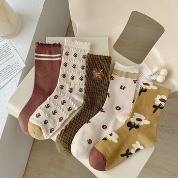 Милые Носки для женщин, повседневные хлопковые носки в стиле ретро, Новые Японские модные Носки в цветочек, женские Дышащие, впитывающие пот Мягкие короткие носки